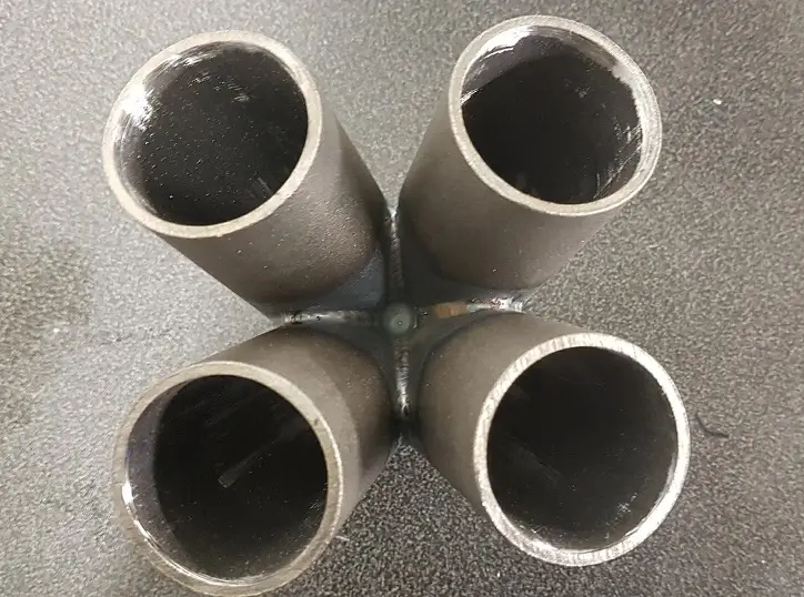 Kollektor 4 cylindrar stål Rea