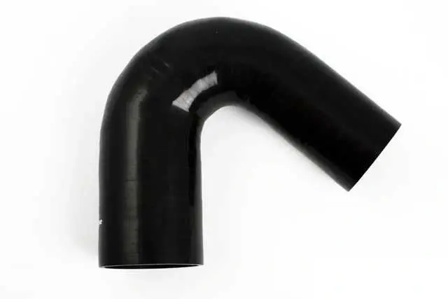 Kampanj Silikonslang Svart 135 grader 1,25 - 1,375‘‘ (32-35mm)