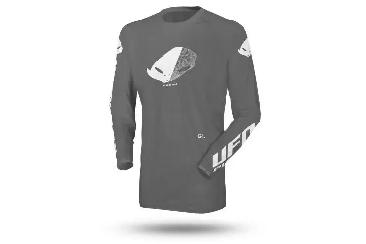 Endast denna vecka UFO Radial Slim Fit Grå