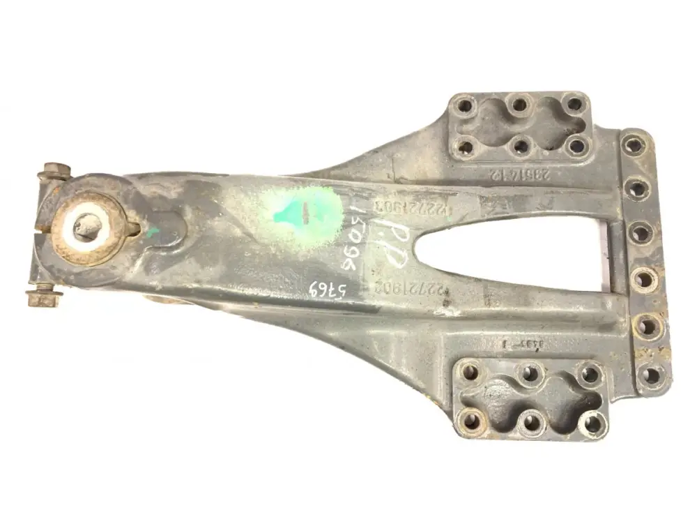 7422721903 Fjäderhållare drivande axel, främre höger RENAULT TRUCKS 22721903 T (2013-) RENAULT Köp online