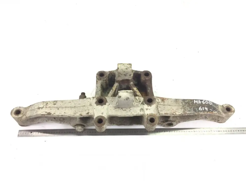 81436403104 Hållare för luftfjäderbälg, drivande axel, vänster MAN 81436400104 81.43640-3104 81.43640-0104 4-series (1993-) Lågt pris