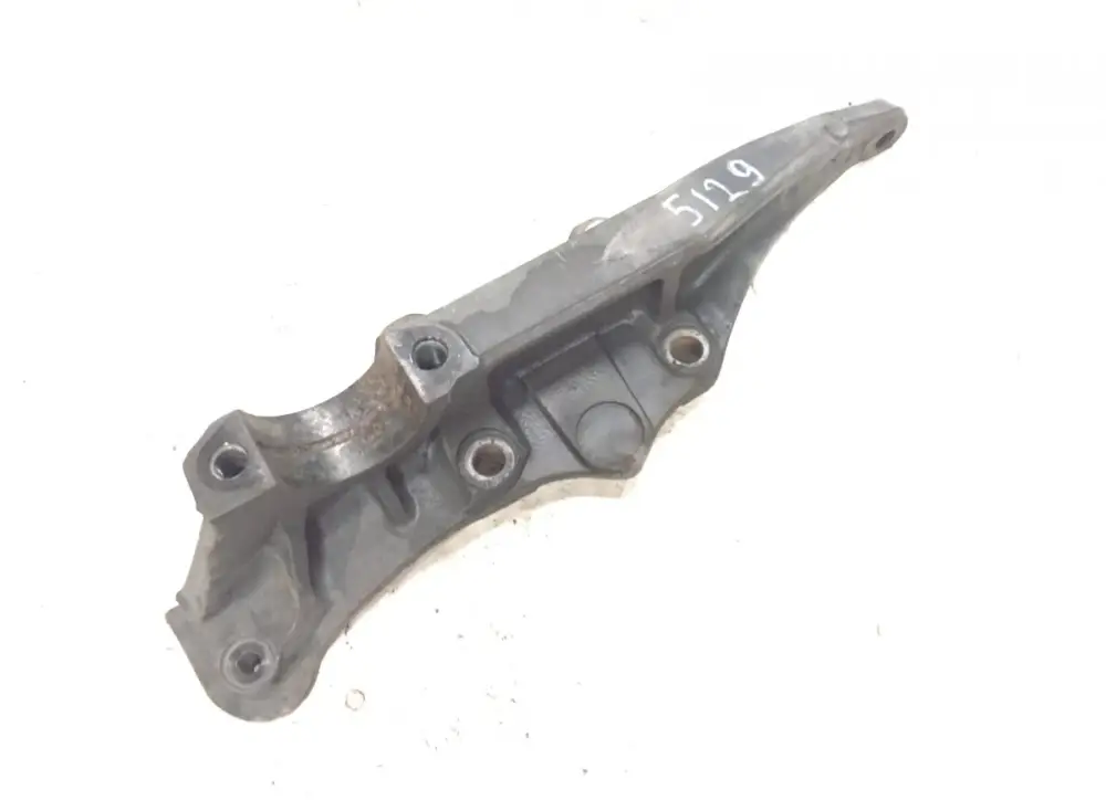 Reapris 9423280241 Hållare för krängningshämmare, drivande axel, nedre höger MERCEDES-BENZ A9423280241 Axor, Actros MP1, MP2, MP3 (1996-2014)