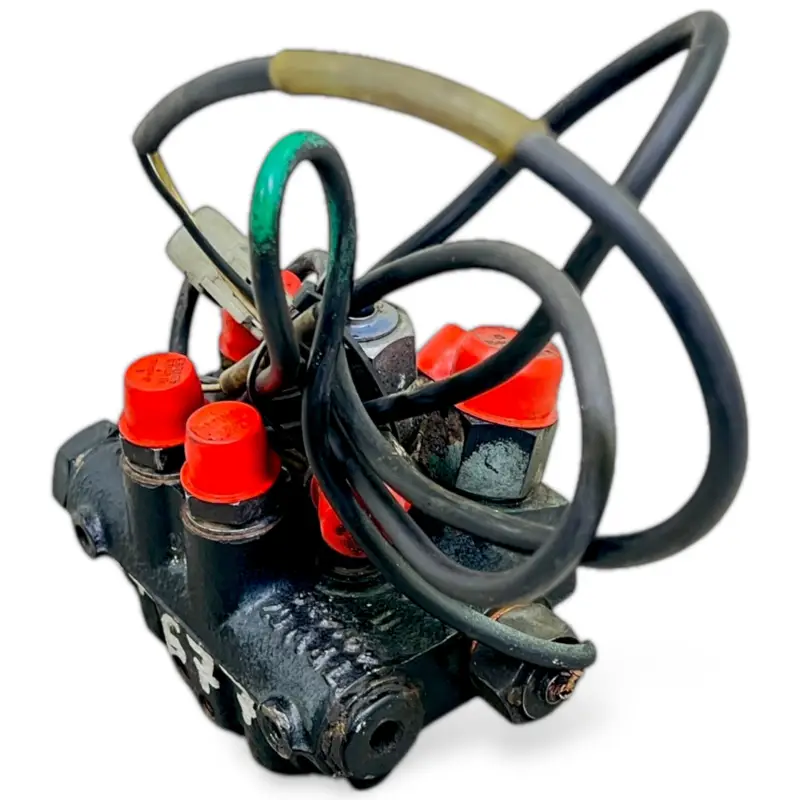 1936037 Servostyrning / Detaljer, övrigt Power Steering control valve for SCANIA 2146467 Outlet