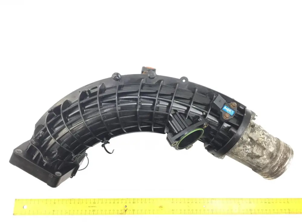 4710902137 Intercoolerrör MERCEDES-BENZ A4710902137 A0061535628 0061535628 A0091539128 0091539128 Antos, Arocs, Actros MP4 (2012-) Erbjudandepris