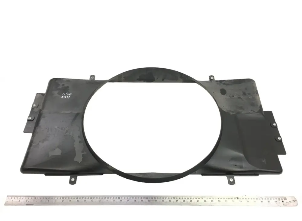Sänkt pris 20932047 Radiatorskydd VOLVO 9523821 B5LH, B0E (2008-)