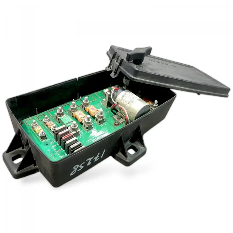 20745552 Batteribrytare VOLVO 20826208 20747617 20747607 21043938 21480528 B6, B7, B9, B10, B12 bus (1978-2011) KISSLING Fynd