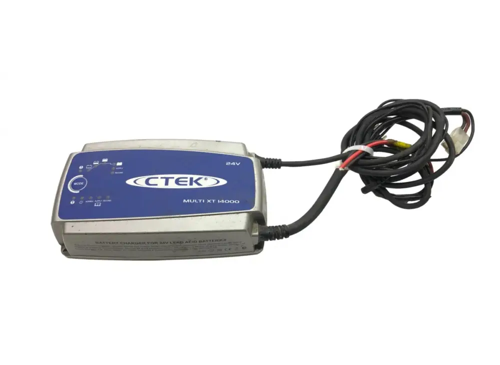 Kampanjpris 21429674 Batteriladdare VOLVO MULTIXT14000 B6, B7, B9, B10, B12 bus (1978-2011) CTEK