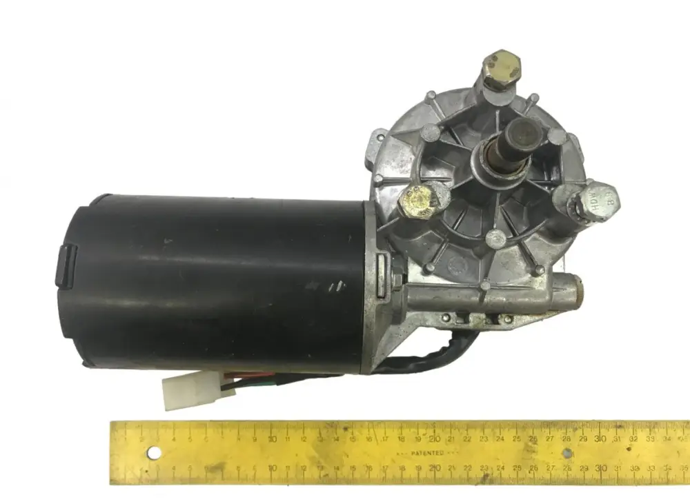 30038263 Torkarmotor VOLVO 70345684 22672623 1519529 98480223 A0018202042 0018202042 3093014 0390442451 B6, B7, B9, B10, B12 bus (1978-2011) Sista chansen